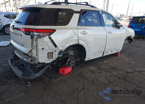 2022 Nissan Pathfinder Sv 2Wd z USA, uszkodzony, nr VIN 5N1DR3BA3NC235301